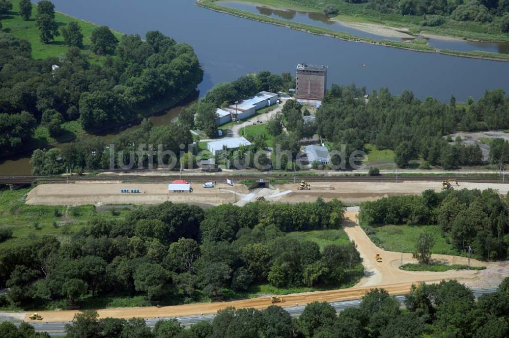 Luftaufnahme Dessau - Blick auf verschiedene Brückenbauwerke an der Baustelle zum Ausbau der B184 zwischen Dessau und Roßlau in Sachsen-Anhalt