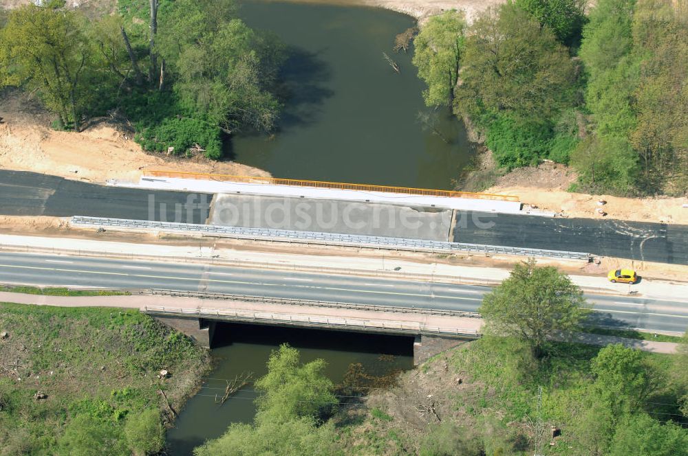 Luftbild Roßlau - Blick auf verschiedene Brückenbauwerke an der Baustelle zum Ausbau der B184 zwischen Dessau und Roßlau in Sachsen-Anhalt