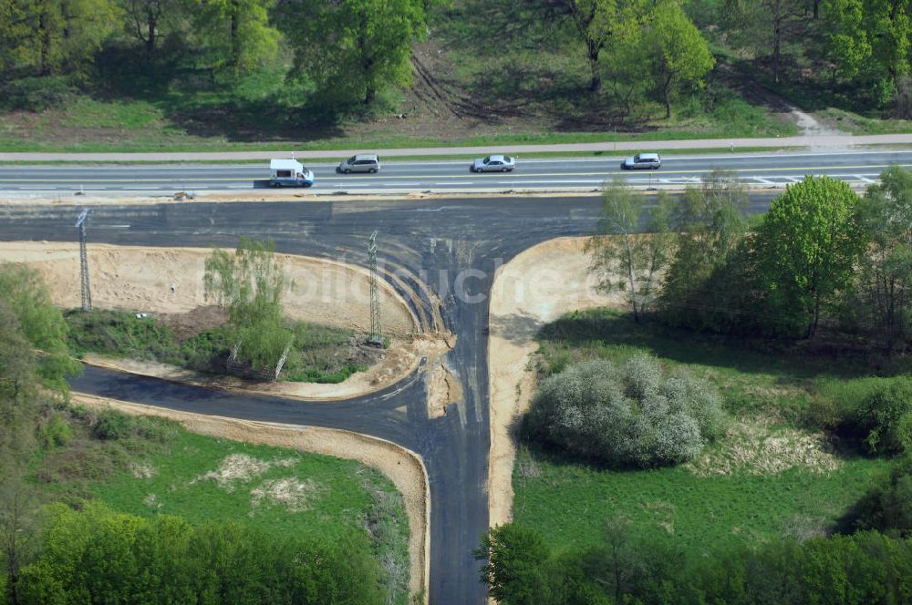 Roßlau aus der Vogelperspektive: Blick auf verschiedene Brückenbauwerke an der Baustelle zum Ausbau der B184 zwischen Dessau und Roßlau in Sachsen-Anhalt