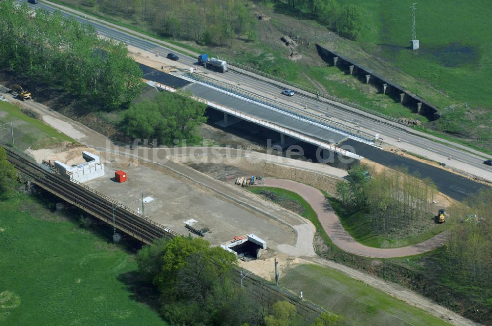 Luftaufnahme Roßlau - Blick auf verschiedene Brückenbauwerke an der Baustelle zum Ausbau der B184 zwischen Dessau und Roßlau in Sachsen-Anhalt