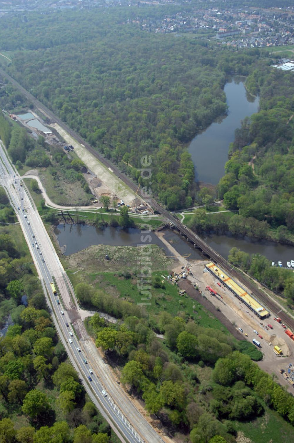 Luftbild Roßlau - Blick auf verschiedene Brückenbauwerke an der Baustelle zum Ausbau der B184 zwischen Dessau und Roßlau in Sachsen-Anhalt