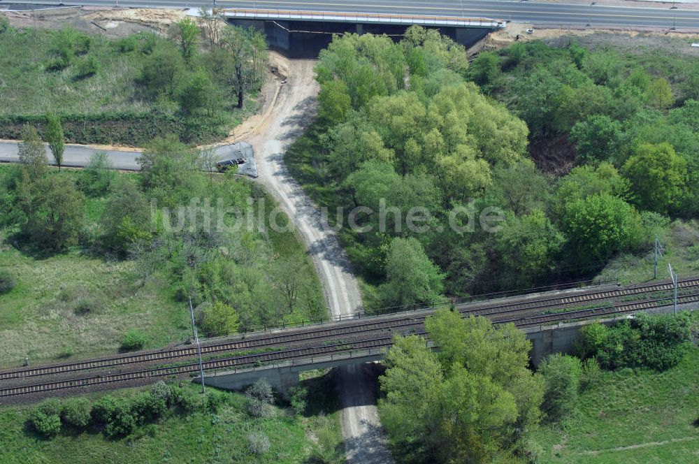 Luftaufnahme Roßlau - Blick auf verschiedene Brückenbauwerke an der Baustelle zum Ausbau der B184 zwischen Dessau und Roßlau in Sachsen-Anhalt