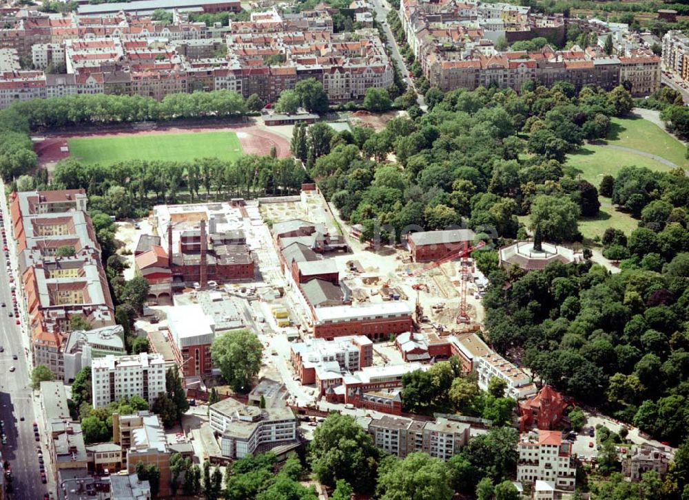 Berlin - Kreuzberg von oben - Blick auf das Viktoria Quartier in Berlin-Kreuberg