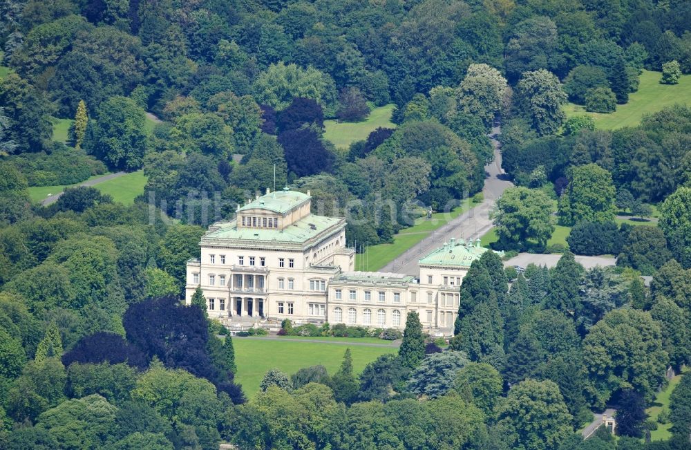 Essen von oben - Blick auf die Villa Hügel im Essener Stadtteil Bredeney