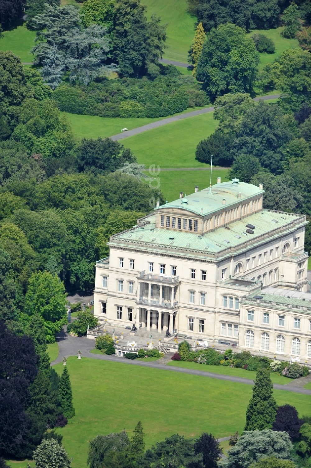 Luftaufnahme Essen - Blick auf die Villa Hügel im Essener Stadtteil Bredeney