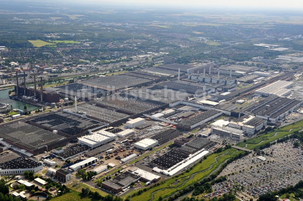 Wolfsburg aus der Vogelperspektive: Blick auf das Volkswagen Werksgelände in Wolfsburg