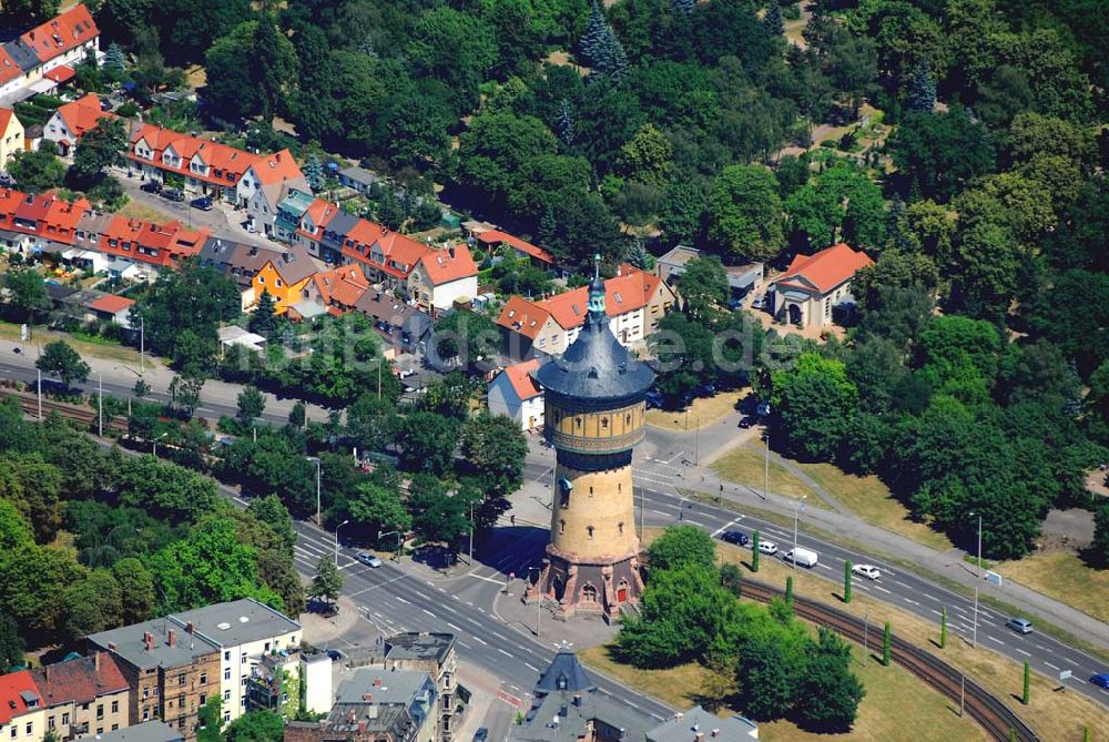 Halle/Saale von oben - Blick auf den Wasserturm an der der Paracelsusstraße, Nähe Roßplatz in Halle