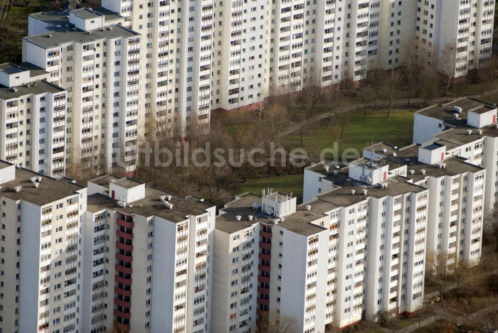 Luftbild Berlin - Blick auf die Weisse Siedlung in Neukölln