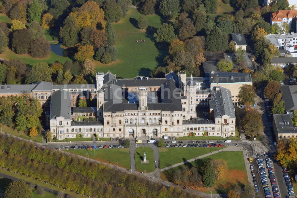 Luftbild Hannover - Blick auf das Welfenschloss in Hannover