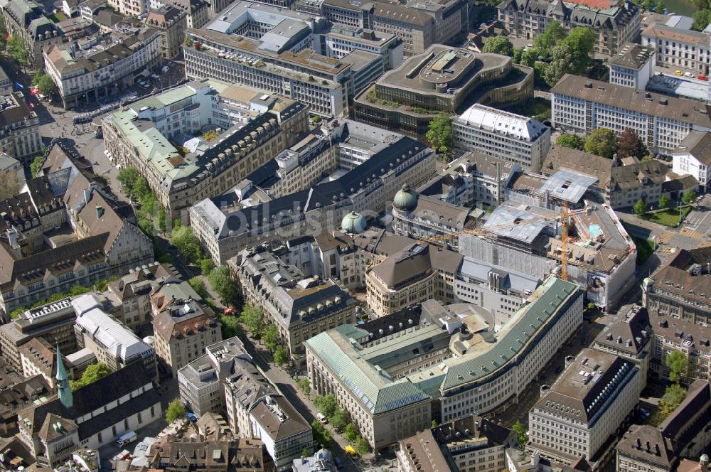 Zürich von oben - Blick auf das Werd Hochhaus in Zürich