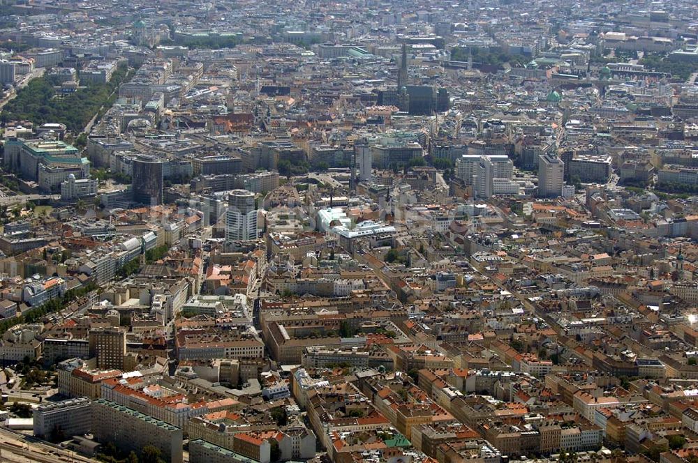 Luftbild Wien - Blick auf Wiener Altstadt und Stephansdom