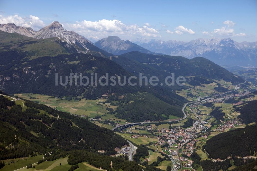 Luftbild Navis - Blick auf das Wipptal in Navis in Österreich