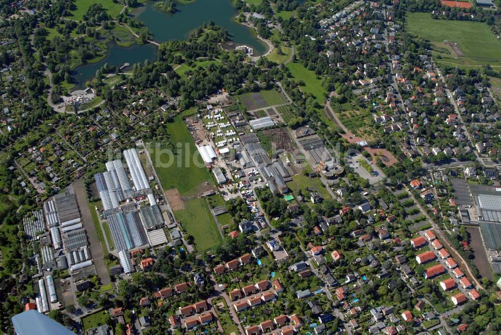 Berlin aus der Vogelperspektive: Blick auf die Wohnanlage Britzer Gärten der cds Wohnbau Berlin GmbH am Britzer Graten in Berlin-Britz