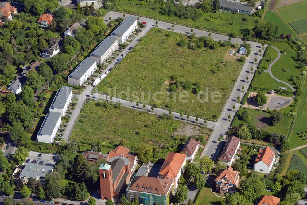 Berlin-Dahlem von oben - Blick auf die Wohnanlage an der Königin-Luise-Strasse in Berlin Dahlem der cds Wohnbau Berlin GmbH