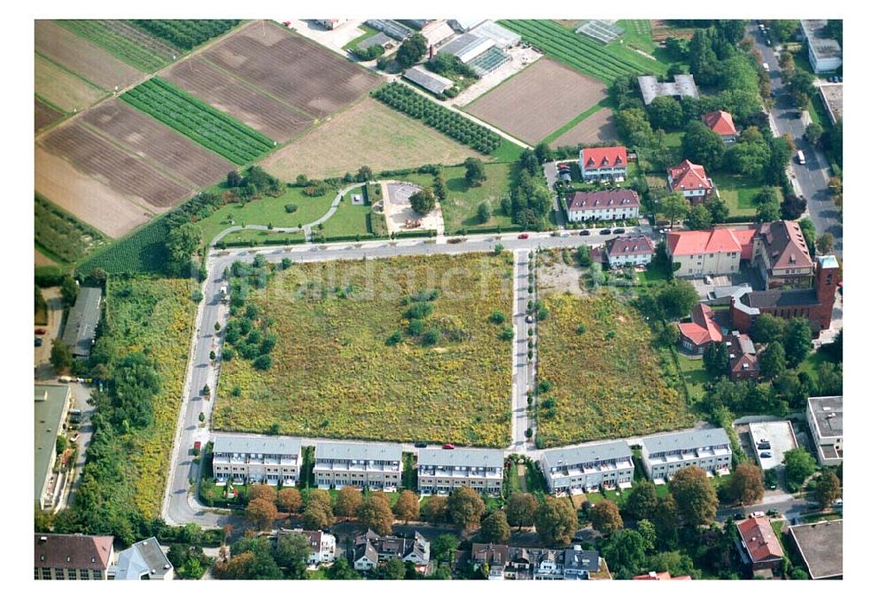 Berlin - Dahlem von oben - Blick auf das Wohnbaugelände an der Königin-Luise Straße in 14159 Berlin-Dahlem