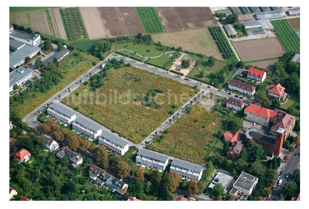 Luftbild Berlin - Dahlem - Blick auf das Wohnbaugelände an der Königin-Luise Straße in 14159 Berlin-Dahlem