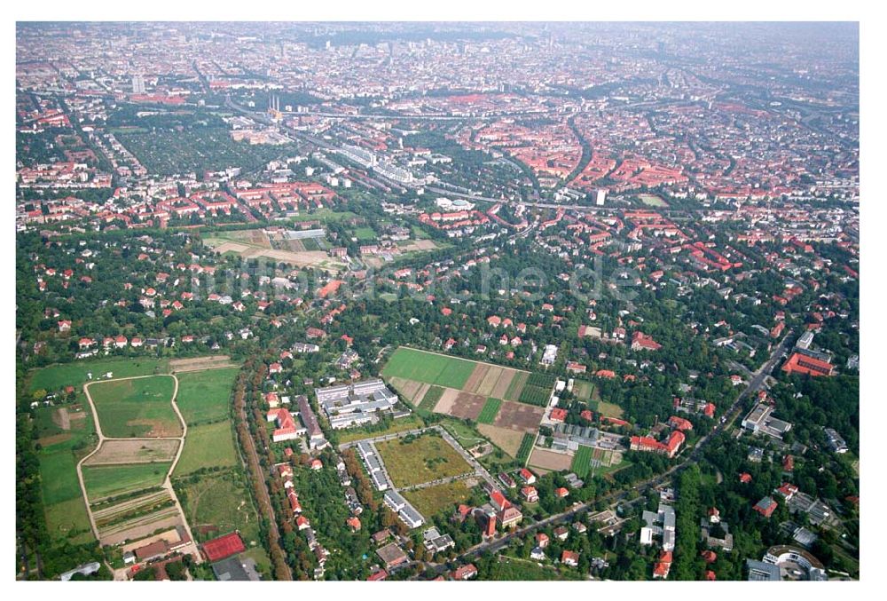 Luftbild Berlin - Dahlem - Blick auf das Wohnbaugelände an der Königin-Luise Straße in 14159 Berlin-Dahlem