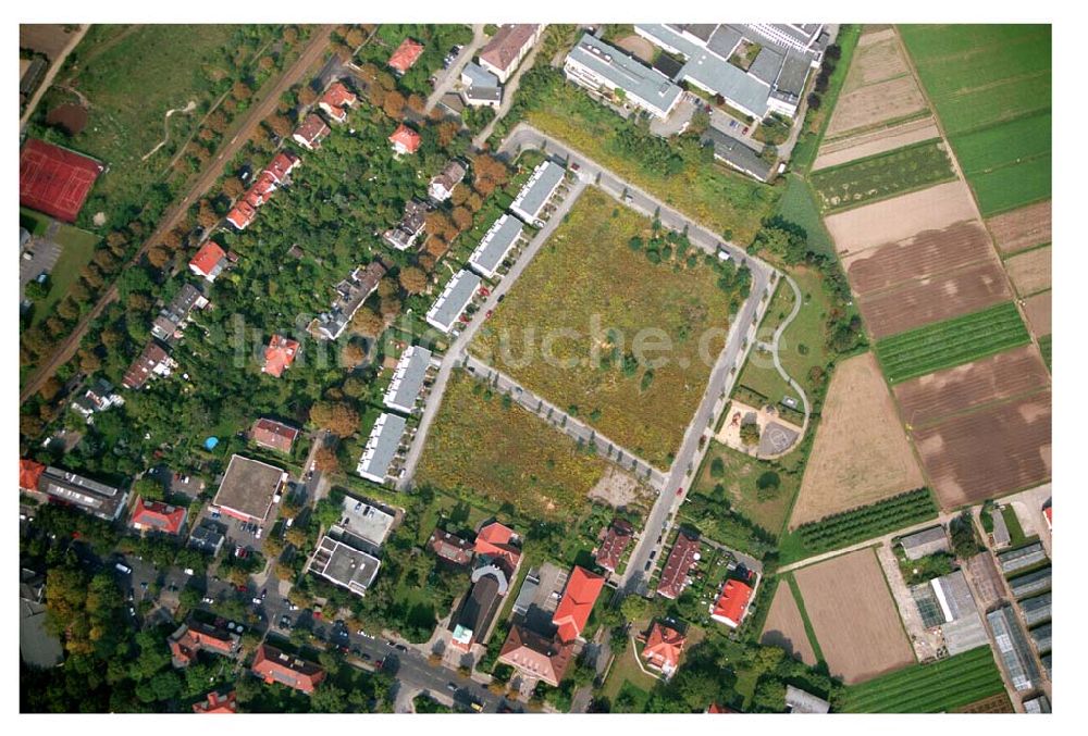 Luftbild Berlin - Dahlem - Blick auf das Wohnbaugelände an der Königin-Luise Straße in 14159 Berlin-Dahlem