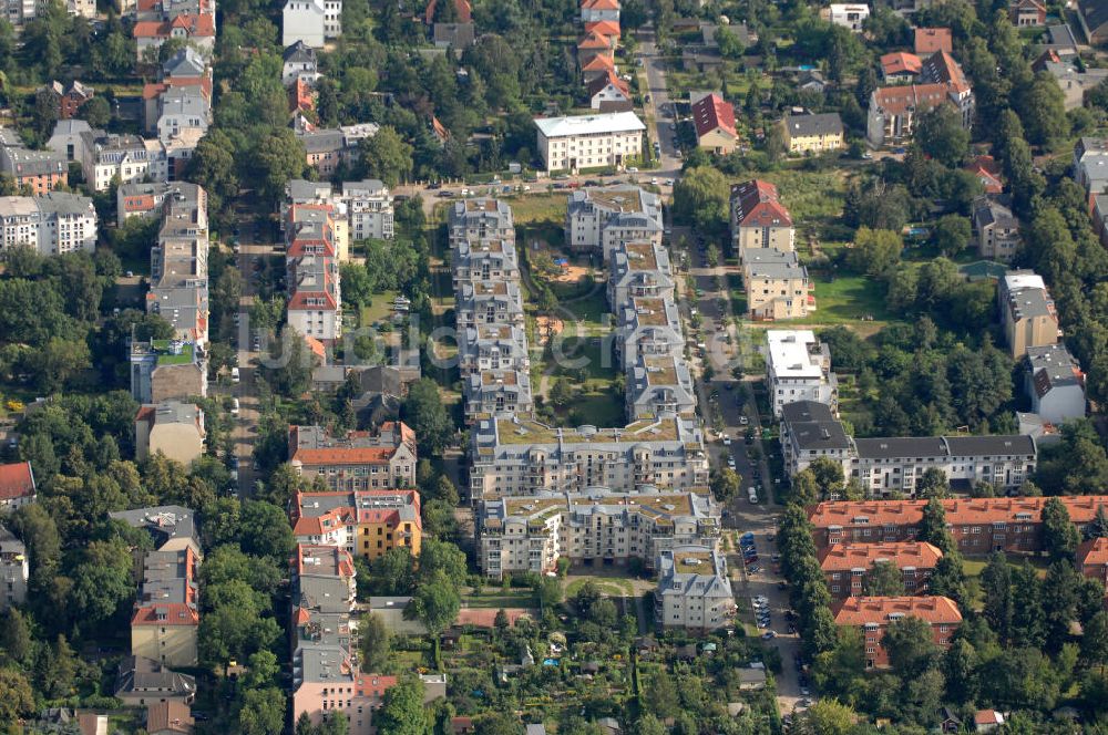 Luftbild Berlin - Blick auf das Wohngebiet an der Fritz-Reuter-Straße in Berlin-Niederschönhausen