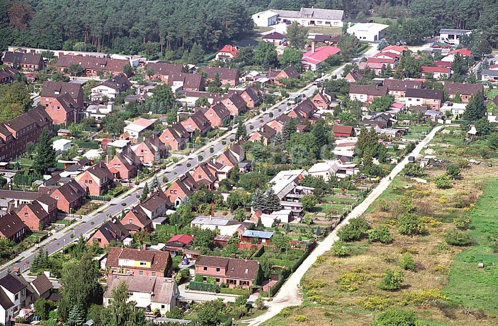 Luftbild Mirow / Mecklenburg Vorpommern - Blick auf ein Wohngebiet an der Schillerstrasse in Mirow / Mecklenburg Vorpommern am Mirower See 16