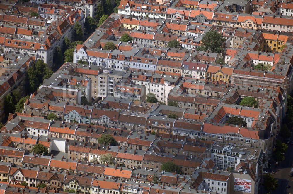 Berlin aus der Vogelperspektive: Blick auf Wohnhäuser des Stadtteils Neukölln in Berlin