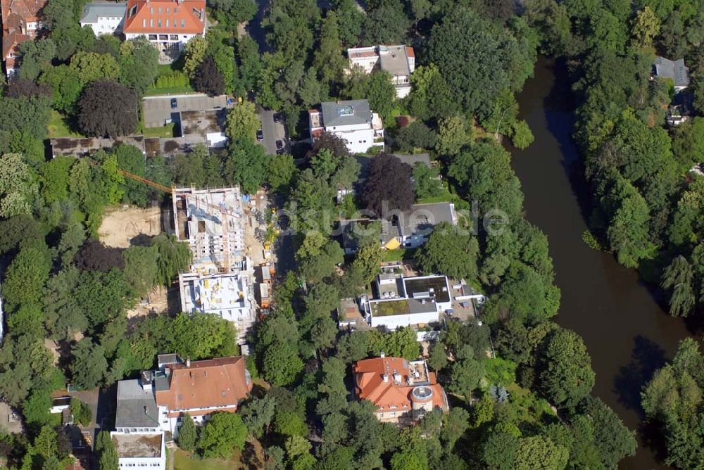 Luftbild Berlin - Blick auf das Wohnneubaubaufeld der PREMIER Wohnbau an der Delbrückstrasse in Berlin-Steglitz