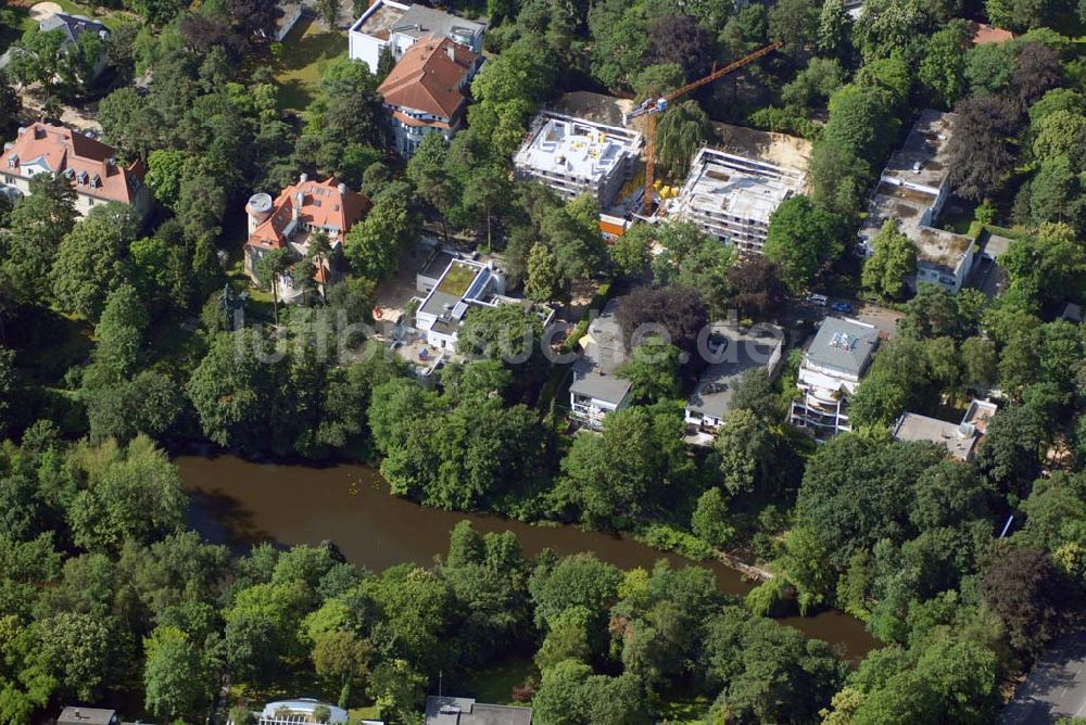 Berlin von oben - Blick auf das Wohnneubaubaufeld der PREMIER Wohnbau an der Delbrückstrasse in Berlin-Steglitz