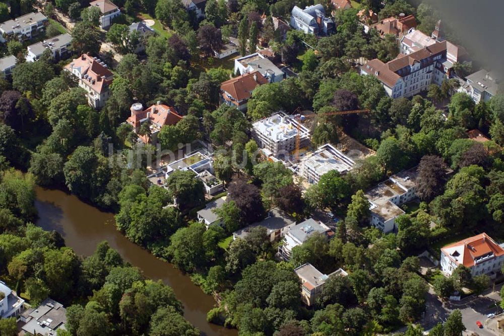 Luftaufnahme Berlin - Blick auf das Wohnneubaubaufeld der PREMIER Wohnbau an der Delbrückstrasse in Berlin-Steglitz