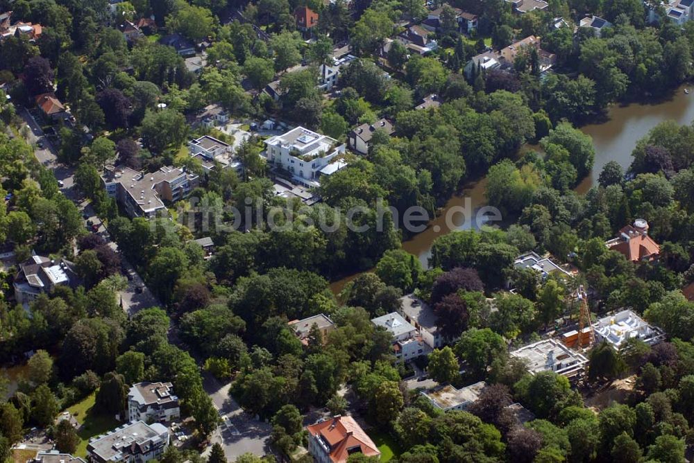 Berlin von oben - Blick auf das Wohnneubaubaufeld der PREMIER Wohnbau an der Delbrückstrasse in Berlin-Steglitz