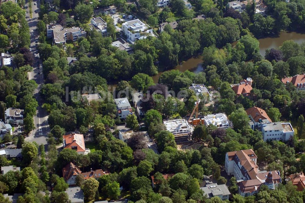 Luftbild Berlin - Blick auf das Wohnneubaubaufeld der PREMIER Wohnbau an der Delbrückstrasse in Berlin-Steglitz