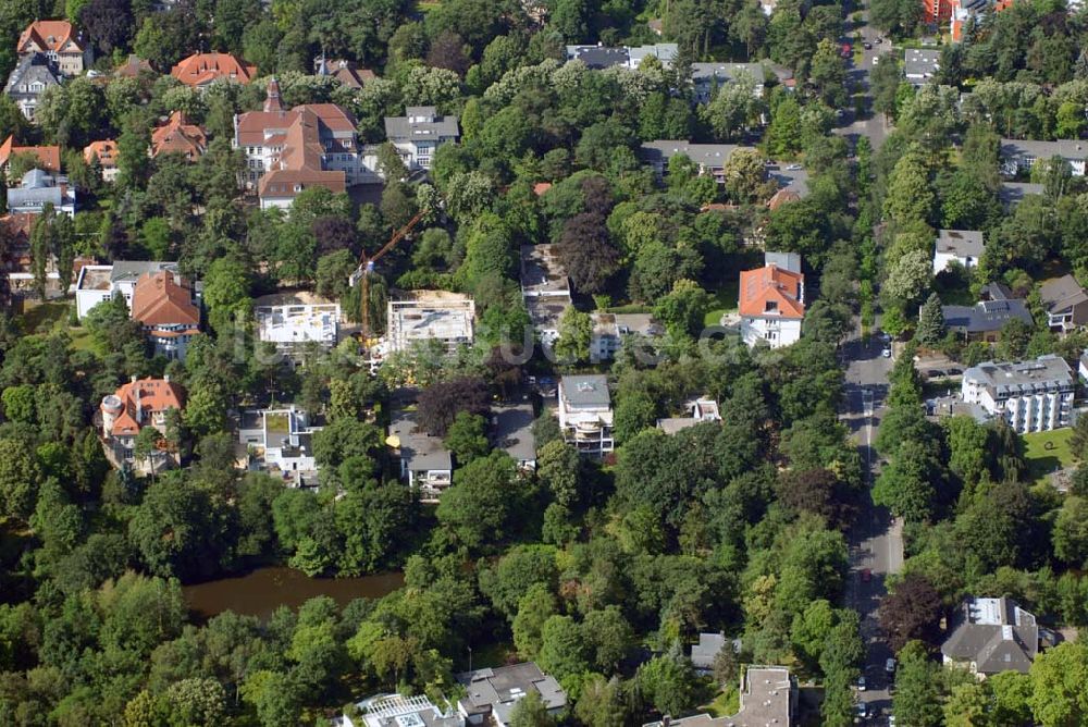 Berlin von oben - Blick auf das Wohnneubaubaufeld der PREMIER Wohnbau an der Delbrückstrasse in Berlin-Steglitz