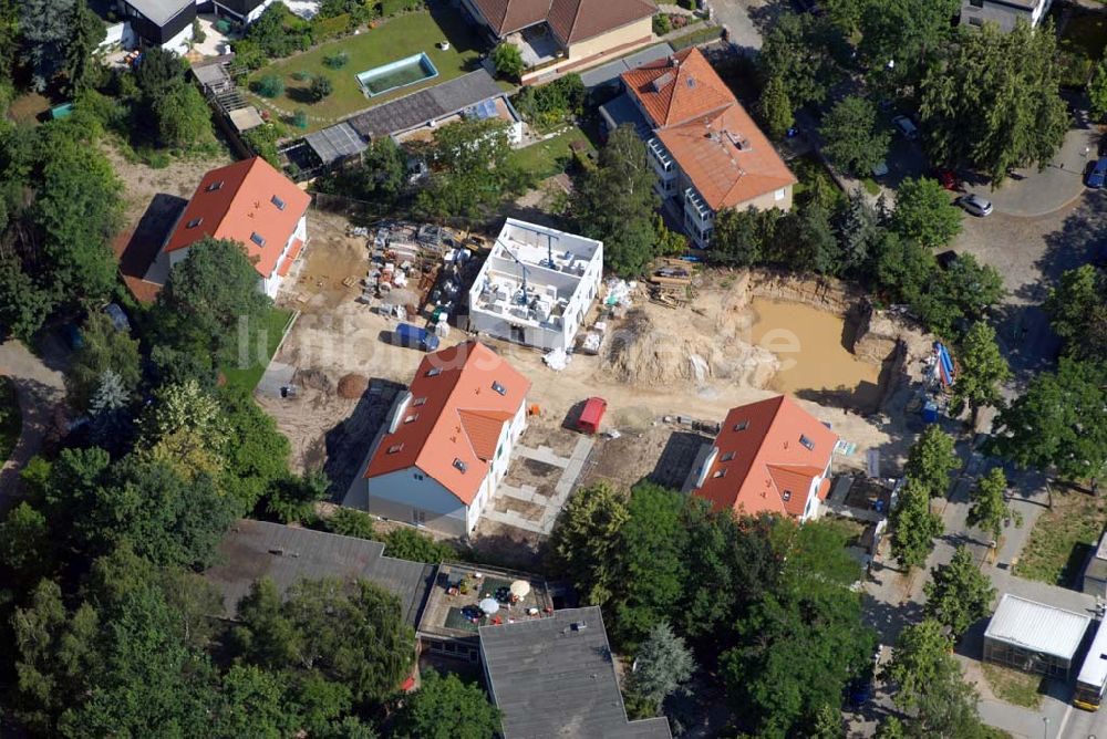 Berlin von oben - Blick auf das Wohnneubaubaufeld der PREMIER Wohnbau an der Fürstenstraße in Berlin-Lichterfelde