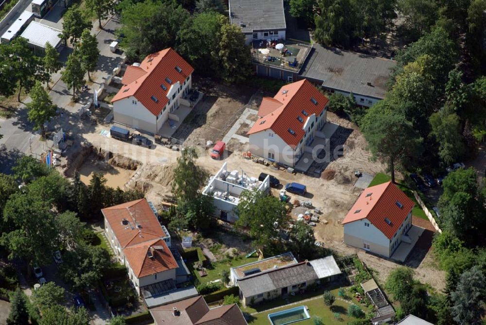 Luftbild Berlin - Blick auf das Wohnneubaubaufeld der PREMIER Wohnbau an der Fürstenstraße in Berlin-Lichterfelde