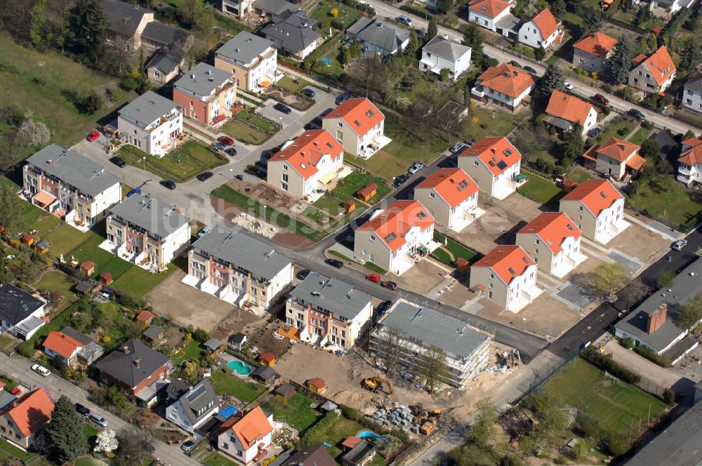 Berlin von oben - Blick auf das Wohnneubaubaufeld der PREMIER Wohnbau am Werdohler Weg in Berlin Tegel