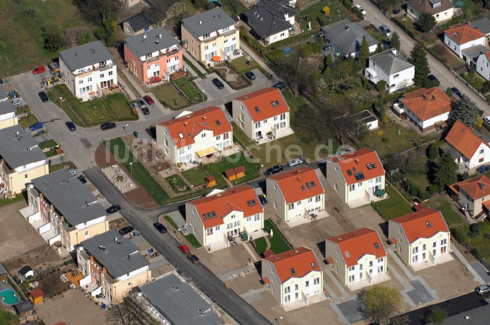 Luftbild Berlin - Blick auf das Wohnneubaubaufeld der PREMIER Wohnbau am Werdohler Weg in Berlin Tegel