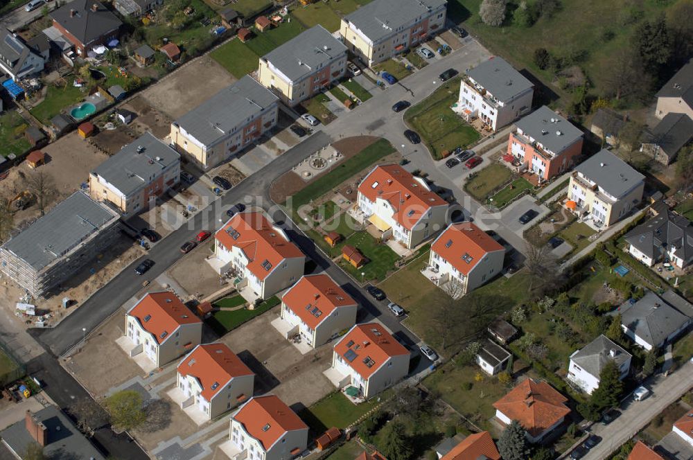 Luftaufnahme Berlin - Blick auf das Wohnneubaubaufeld der PREMIER Wohnbau am Werdohler Weg in Berlin Tegel