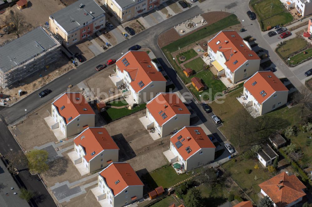 Berlin von oben - Blick auf das Wohnneubaubaufeld der PREMIER Wohnbau am Werdohler Weg in Berlin Tegel