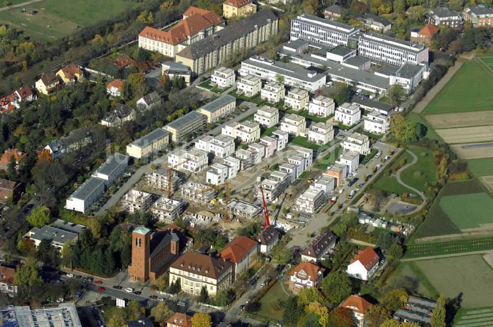 Luftbild Berlin - Blick auf das Wohnneubaugebiet der cds Wohnbau Berlin GmbH an der Otto-Appel-Straße / Edwin-Redslob-Straße in Berlin - Dahlem