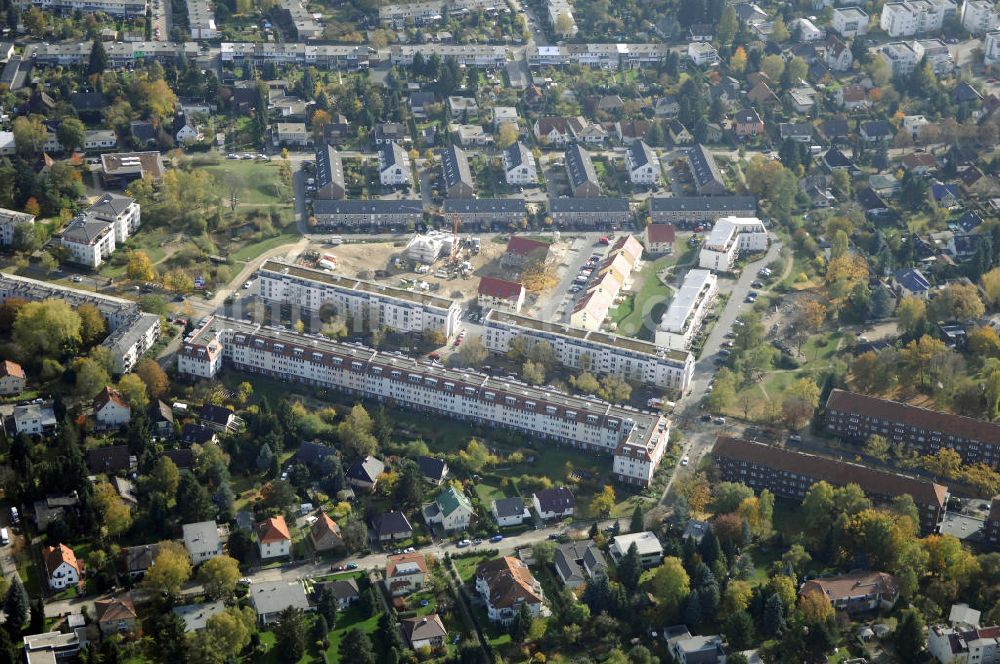 Berlin aus der Vogelperspektive: Blick auf das Wohnneubaugebiet der cds Wohnbau Berlin GmbH an der Tauernallee / Im Lesachtal, Wetzmannweg, Quarzweg in 12107 Berlin-Mariendorf.