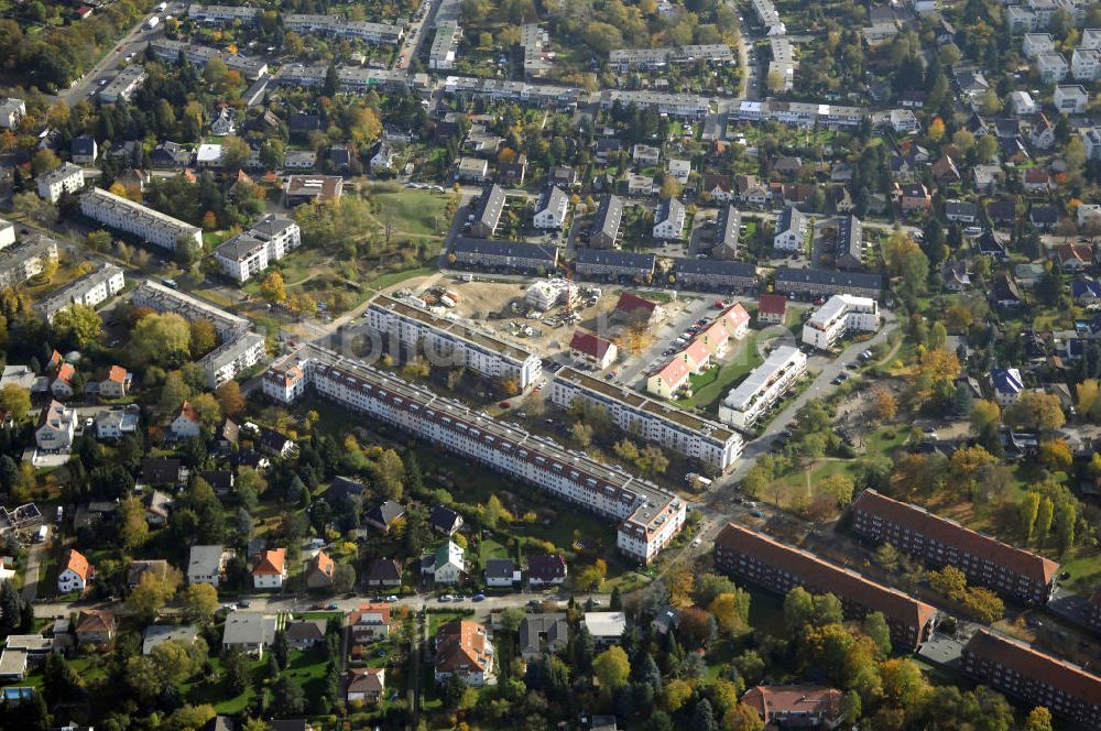 Luftbild Berlin - Blick auf das Wohnneubaugebiet der cds Wohnbau Berlin GmbH an der Tauernallee / Im Lesachtal, Wetzmannweg, Quarzweg in 12107 Berlin-Mariendorf.