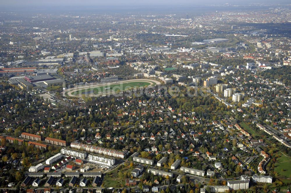 Luftaufnahme Berlin - Blick auf das Wohnneubaugebiet der cds Wohnbau Berlin GmbH an der Tauernallee / Im Lesachtal, Wetzmannweg, Quarzweg in 12107 Berlin-Mariendorf.