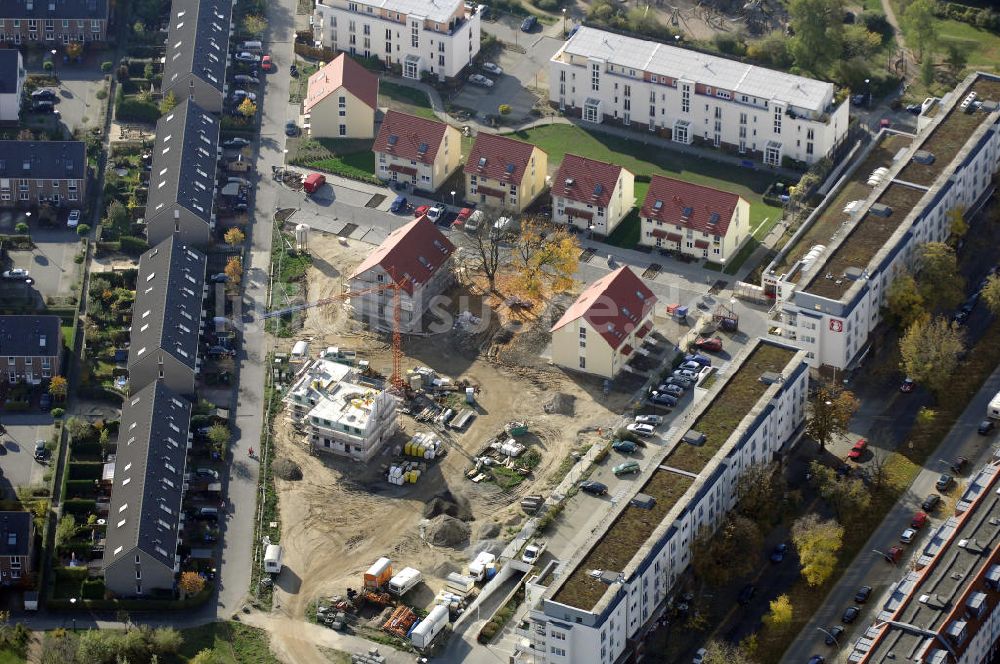 Berlin von oben - Blick auf das Wohnneubaugebiet der cds Wohnbau Berlin GmbH an der Tauernallee / Im Lesachtal, Wetzmannweg, Quarzweg in 12107 Berlin-Mariendorf.