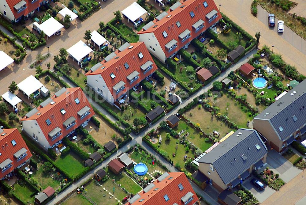 Hoppegarten von oben - Blick auf die Wohnneubausiedlung am Iffezheimer Ring 46 in 15366 Hoppegarten