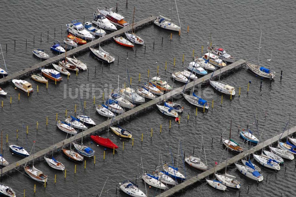 Luftaufnahme Stralsund - Blick auf den Yacht-Hafen auf Dänholm.