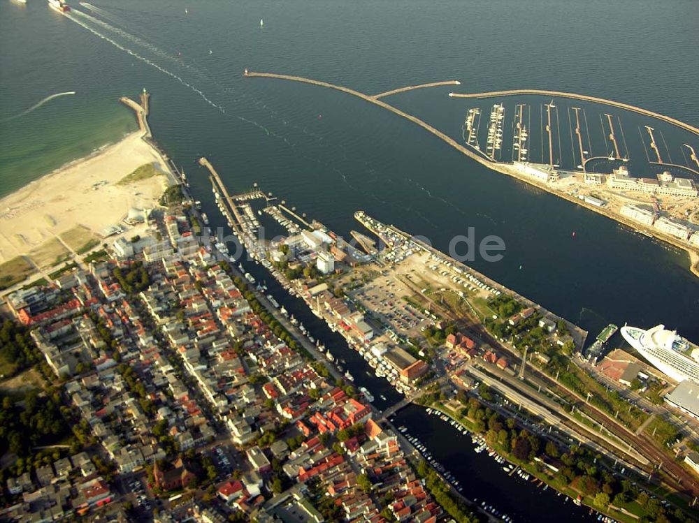 Rostock - Warnemünde von oben - Blick auf den Yachthafen Hohe Düne