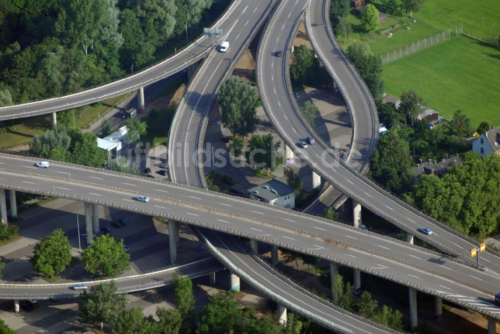 KOBLENZ aus der Vogelperspektive: Blick auf die Zubringerstraßen der Südbrücke