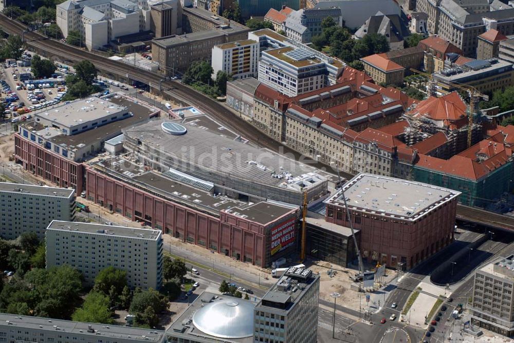 Luftaufnahme Berlin - Blick auf zukünftigen Einkauszentrums Alexa in Berlin-Mitte