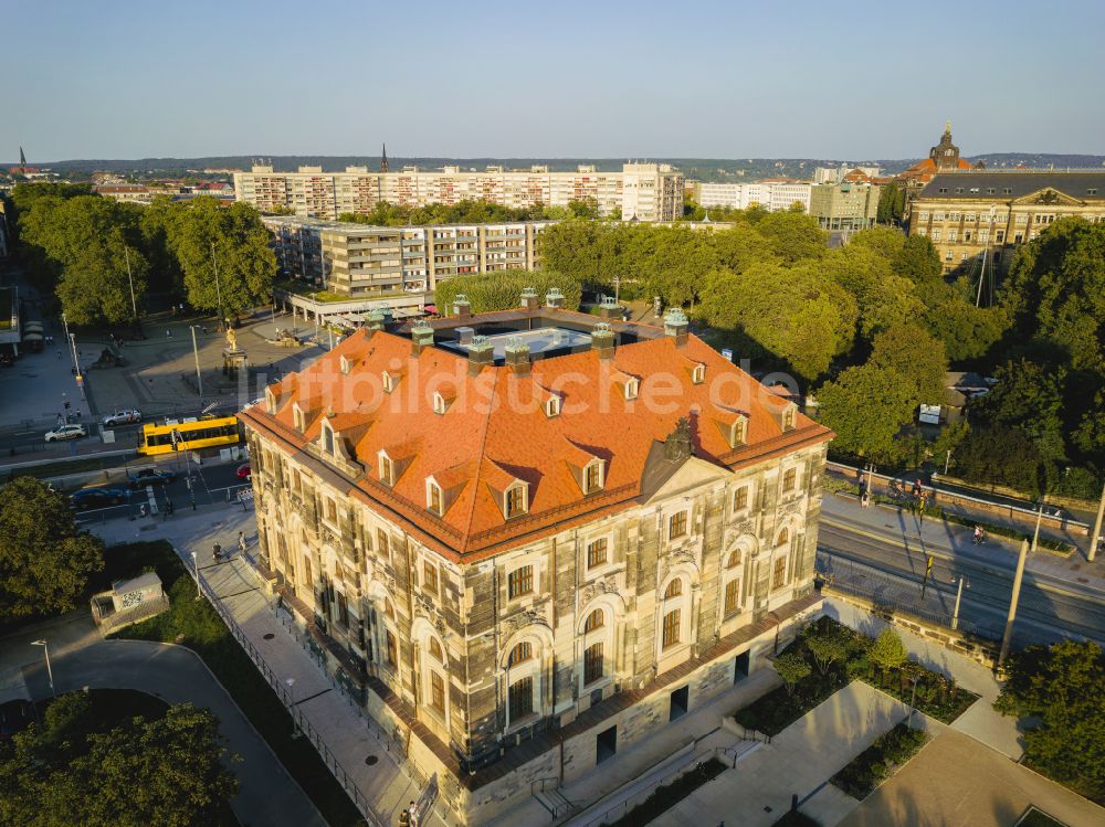 Dresden von oben - Blockhaus - Neustädter Wache im Ortsteil Innere Neustadt in Dresden im Bundesland Sachsen, Deutschland