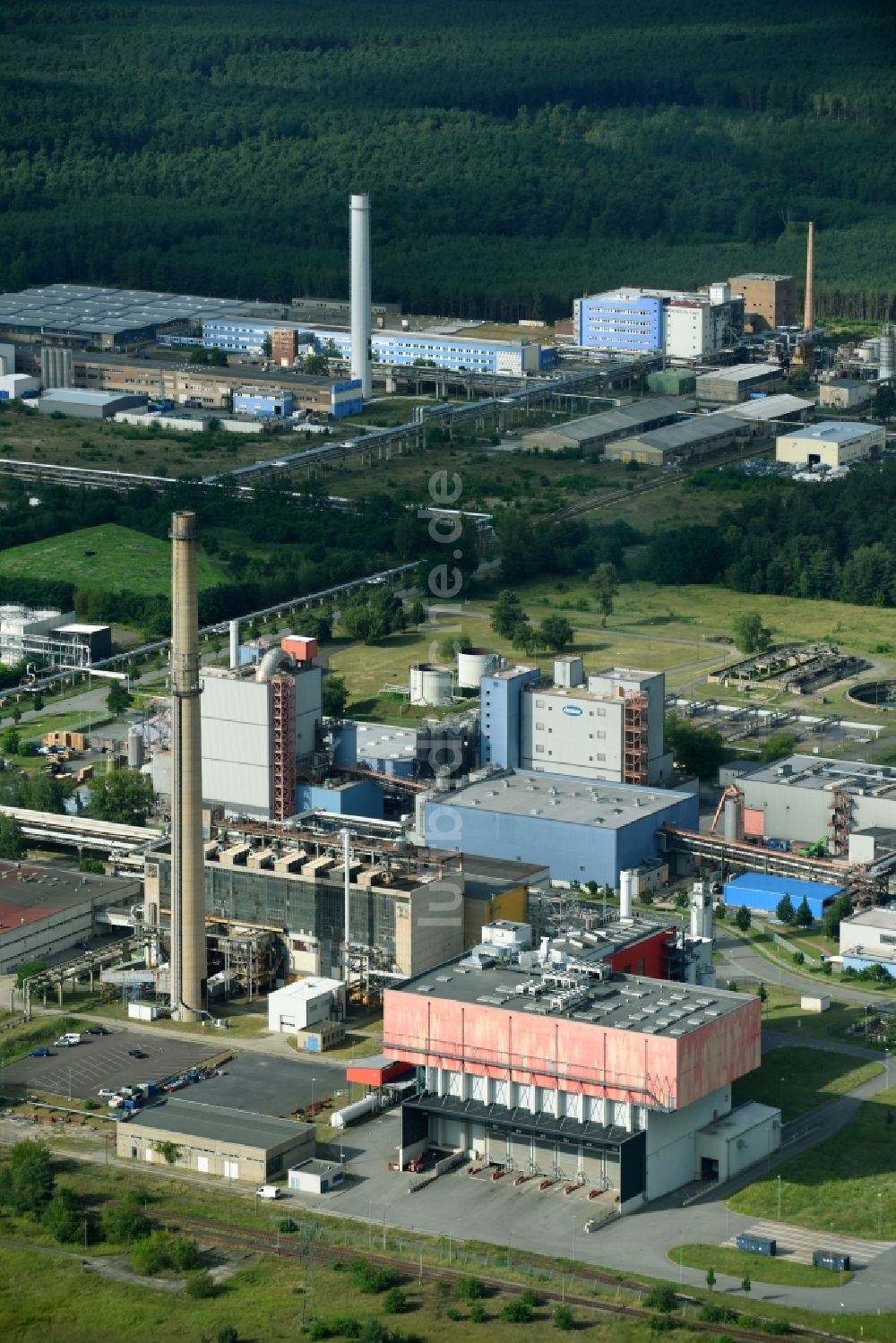 Premnitz von oben - Blockheizkraftwerk - regionalen Heizkraftwerkes der EEW Energy from Waste Premnitz GmbH in Premnitz im Bundesland Brandenburg, Deutschland