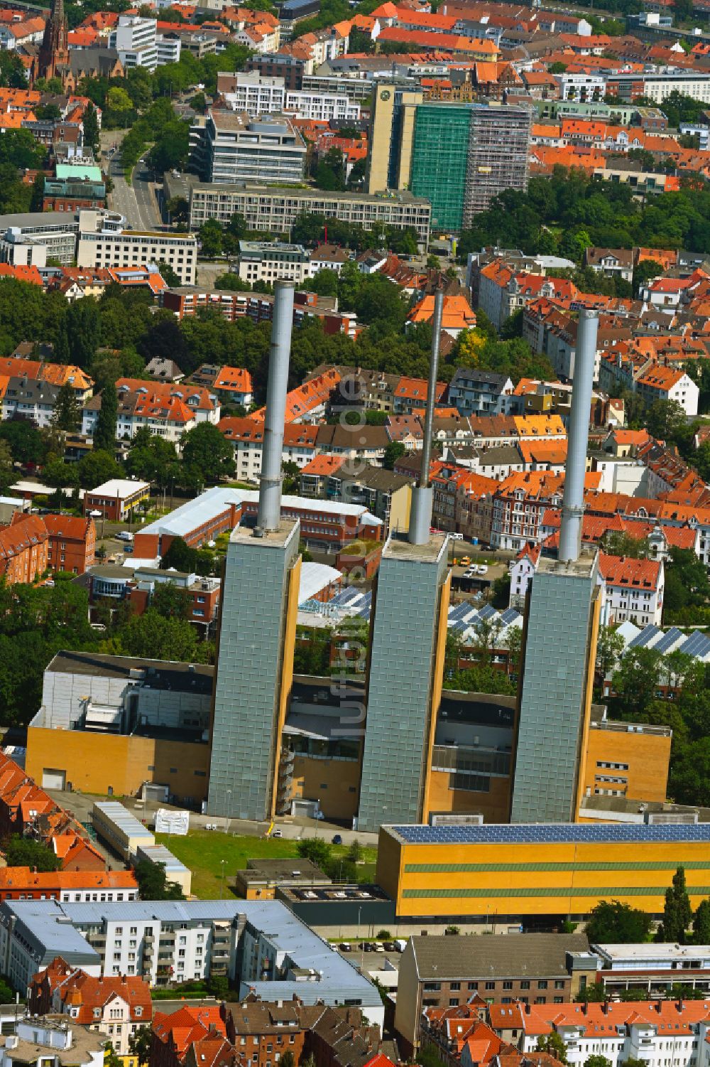 Luftbild Hannover - Blockheizkraftwerk - regionalen Heizkraftwerkes Heizkraftwerk Linden an der Spinnereistraße in Hannover im Bundesland Niedersachsen, Deutschland